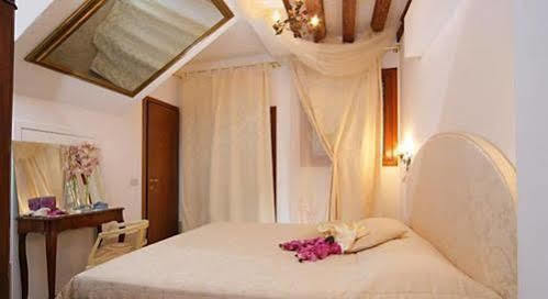 Locanda Acquavita Venecia Exterior foto